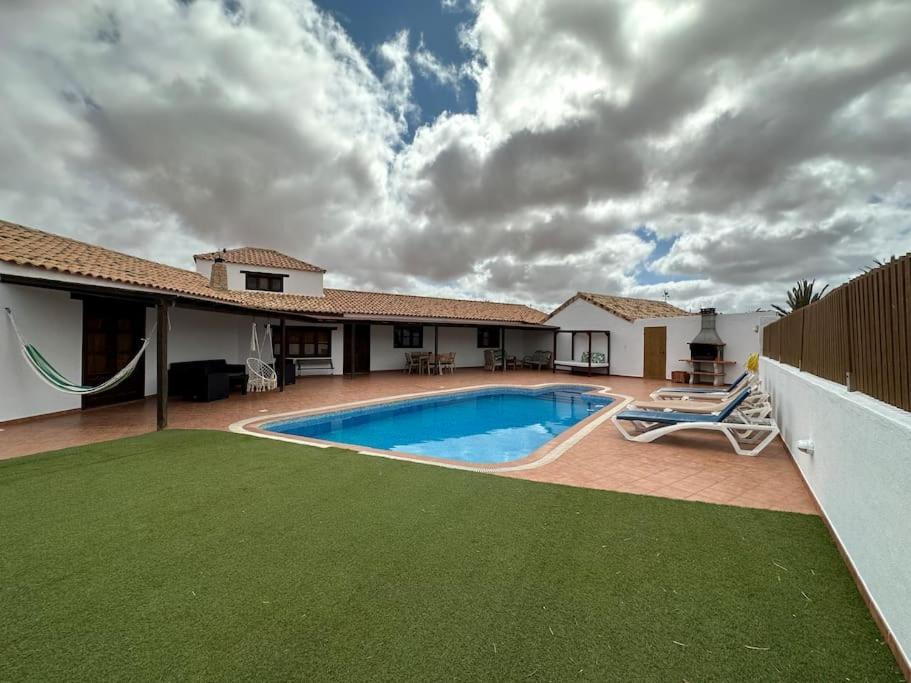 אנטיגואה Villa With Pool In The Centre Of Fuerteventura מראה חיצוני תמונה